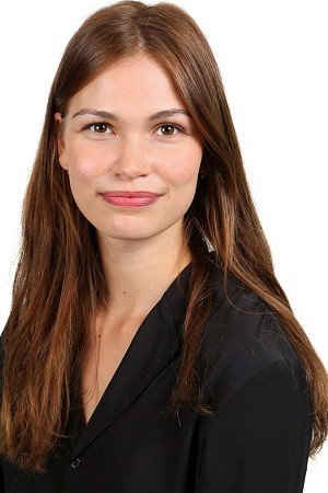 Tuulia Eloranta as Eveliina Puolakka in Helsinki Syndrome