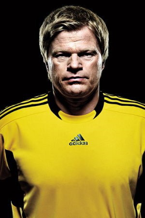 Oliver Kahn as Self - CEO in FC Bayern - Behind the Legend