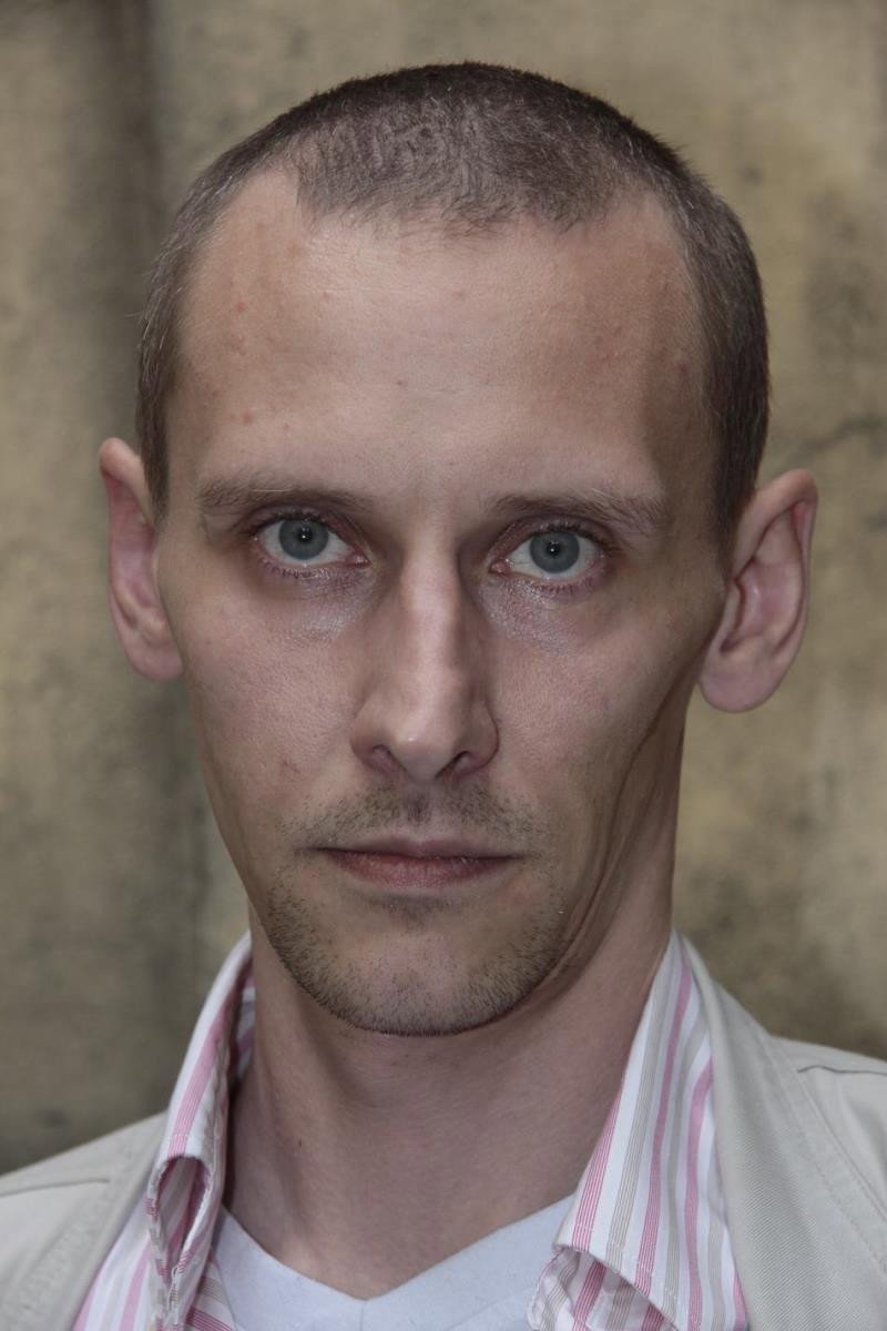 Константин Гаёхо as Бомж in Сумрак