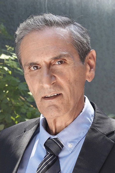 Μελέτης Γεωργιάδης as Thomas in Green Sea