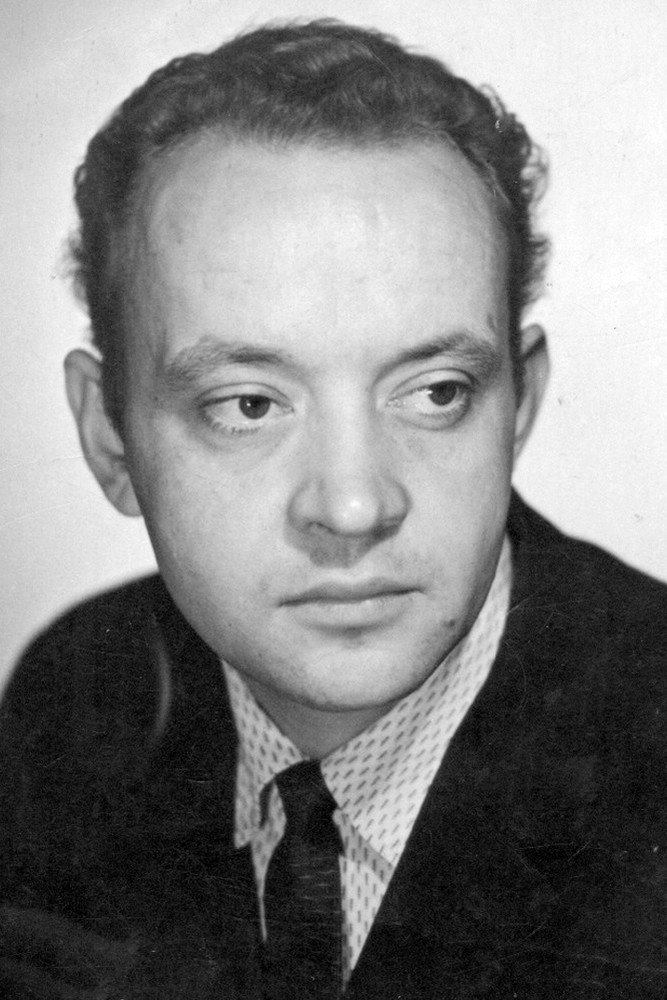 Лев Перфилов as Oduvanchikov in Happy Birthday