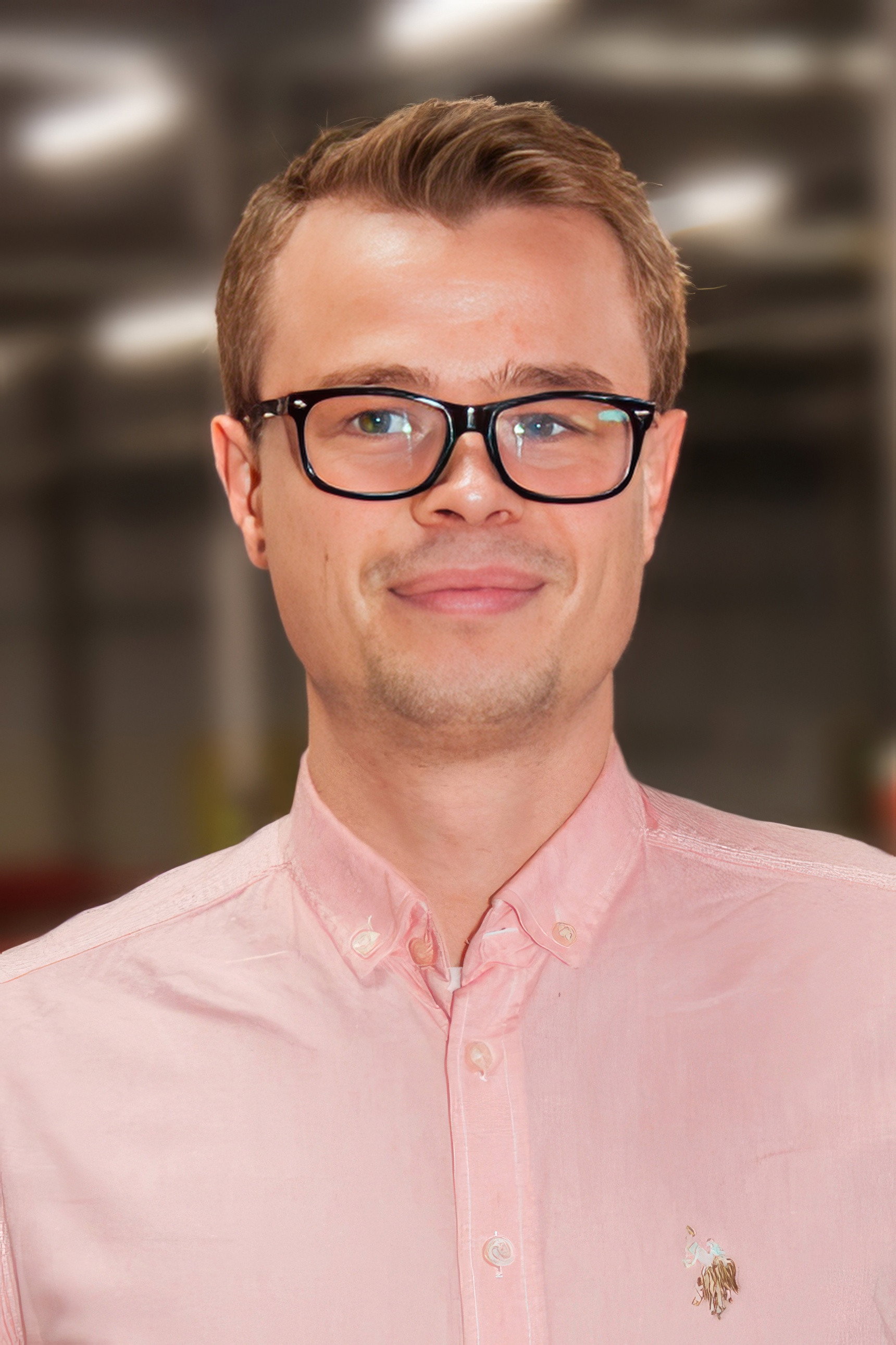 Ján Alžbetkin as Marek in Autoškola