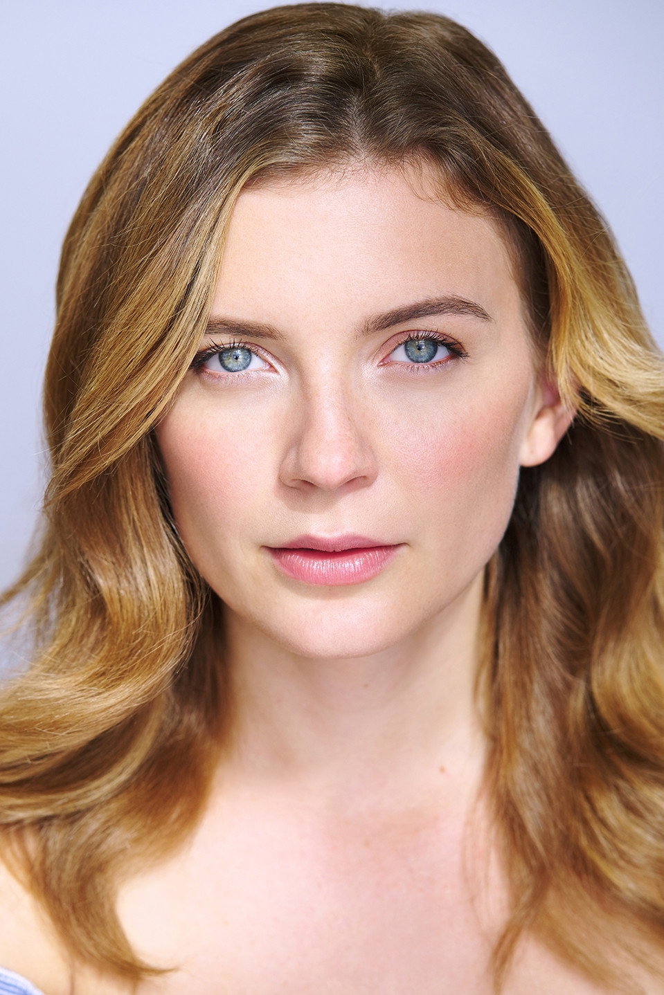 Kendra Carelli as Emily in Army of One