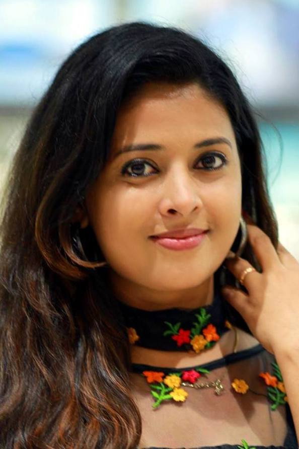Miya Sree as Kannama in Kanmani Paappa