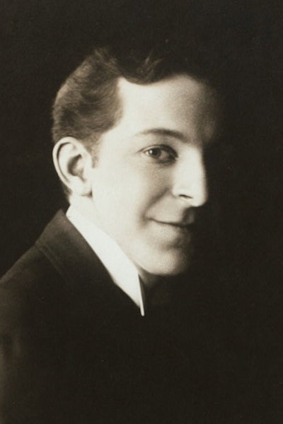 Julian Noa as Narrator (voice) (uncredited) in Electric Earthquake