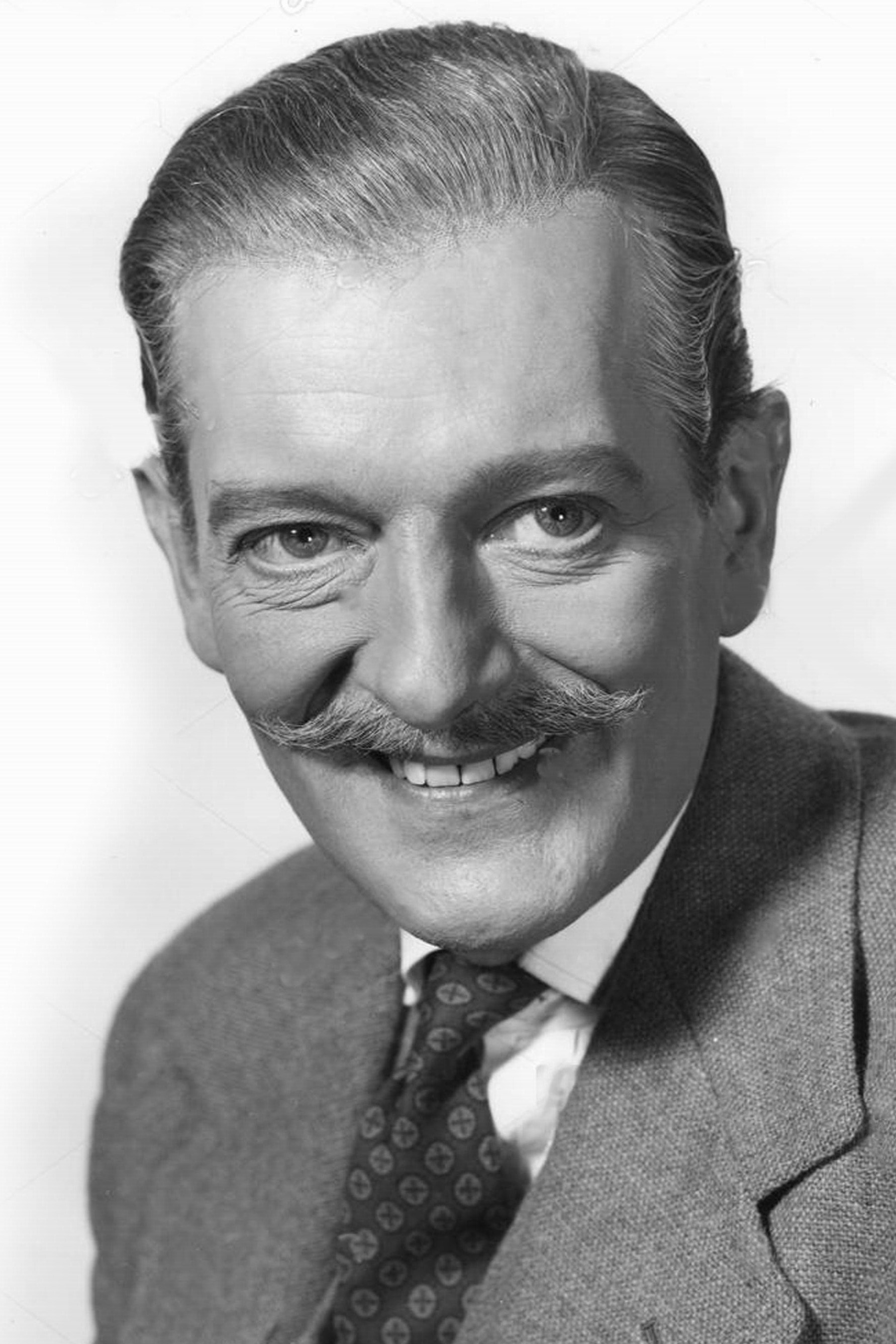 Guy Middleton as Victor Hyde-Brown: Staff of Nutbourne in World on Fire