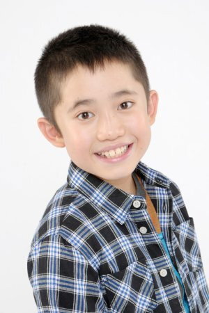 鏑木海智 as Chinnen in Ikkyu-san