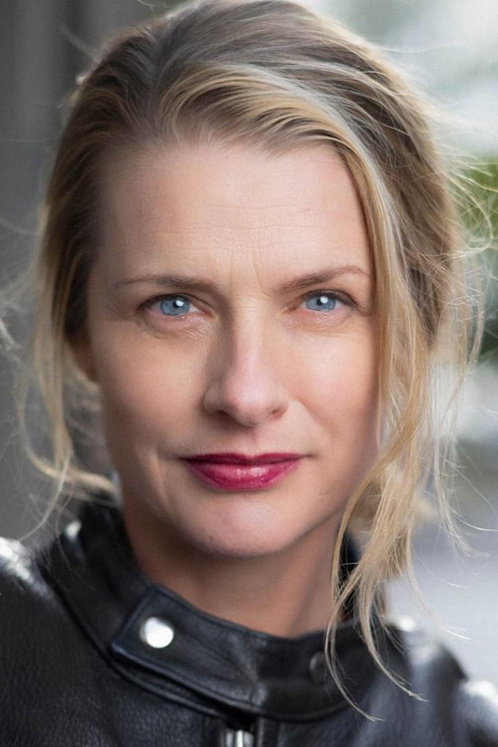 Annemette Andersen as Linda in Belinda