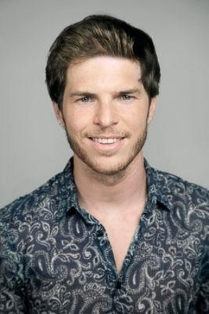 Cristian Valencia as Edu in Love You to Death