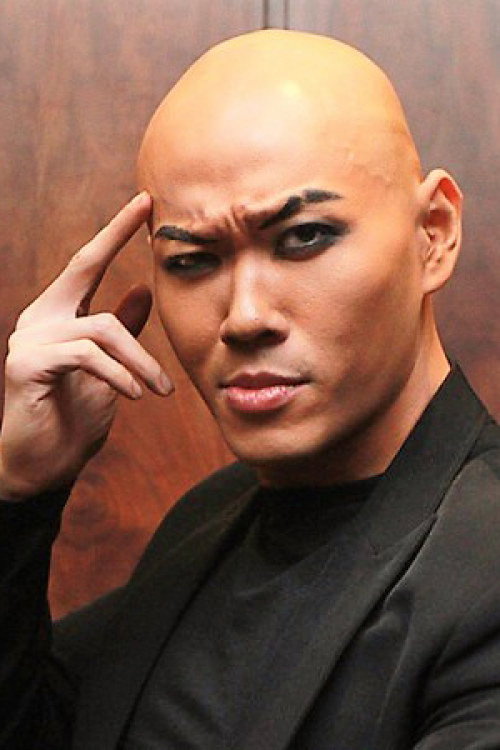 Deddy Corbuzier as Deddy Corbuzier in Triangle: The Dark Side