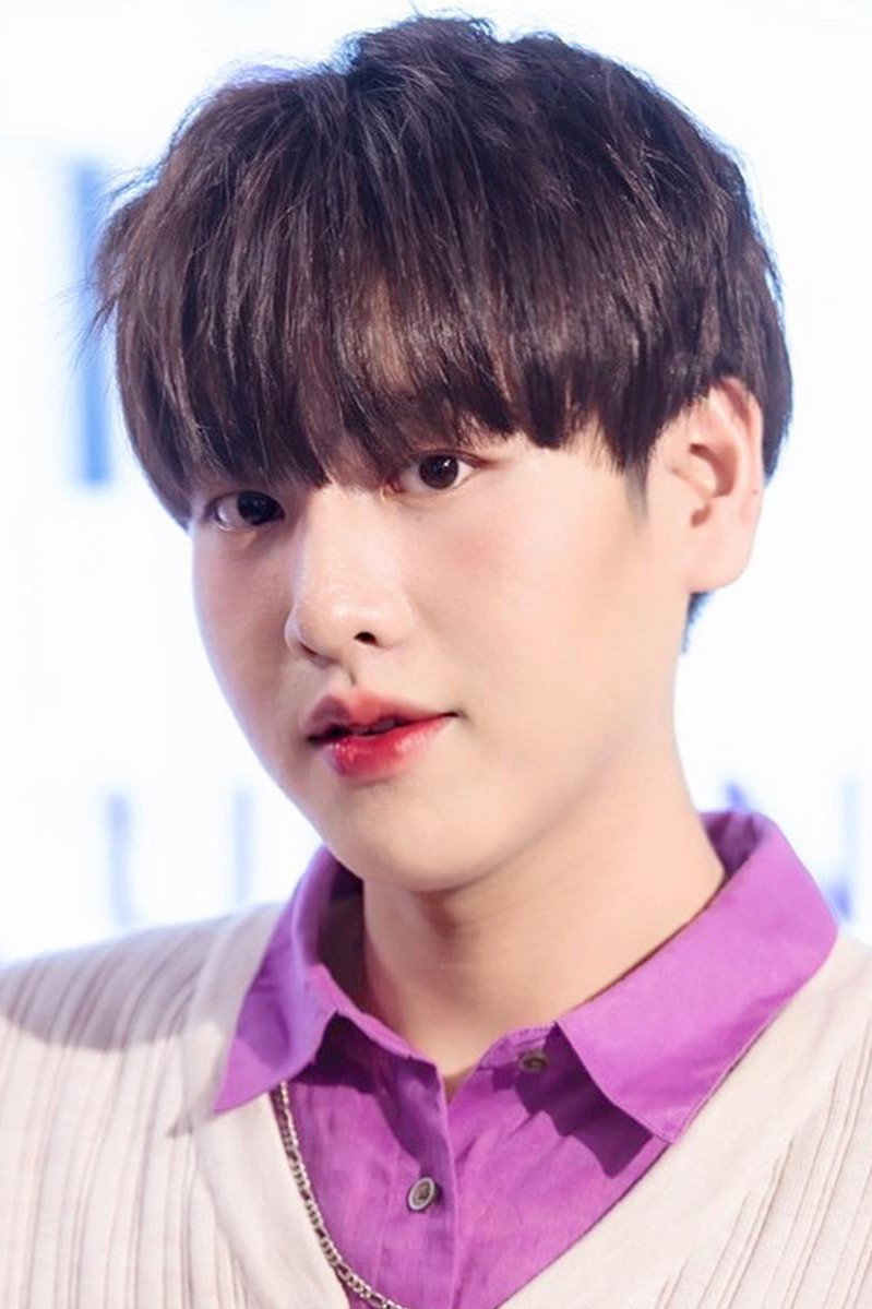 ภาณุพันธ์ วงศ์จร as Ait in Call It What You Want