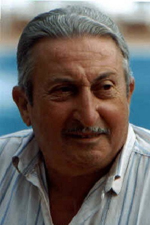Antonio Allocca as Il paziente in School of Thieves