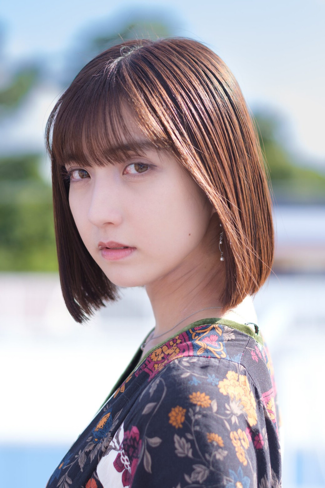 岡村 咲良 as Saki Nishijima in Mother Lake