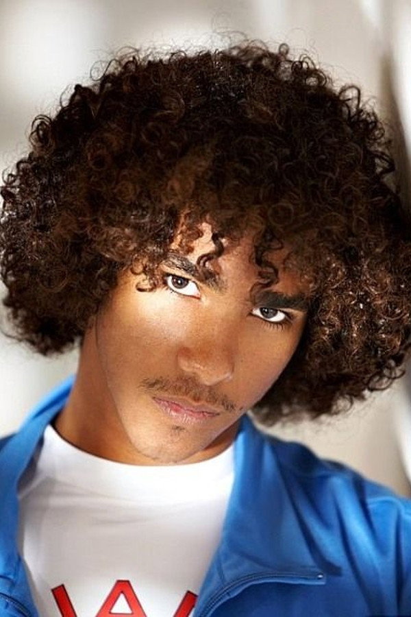 Jean-Luke Figueroa as Nicky in Gloria