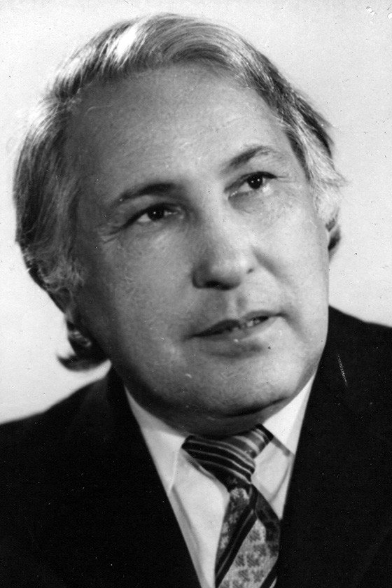 Ajdar Ibrahimov as Rasulov in Her Great Heart