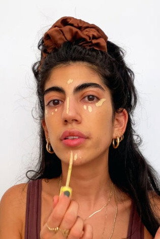 Irina Cocimarov as Ring Jenny in Comma Boat
