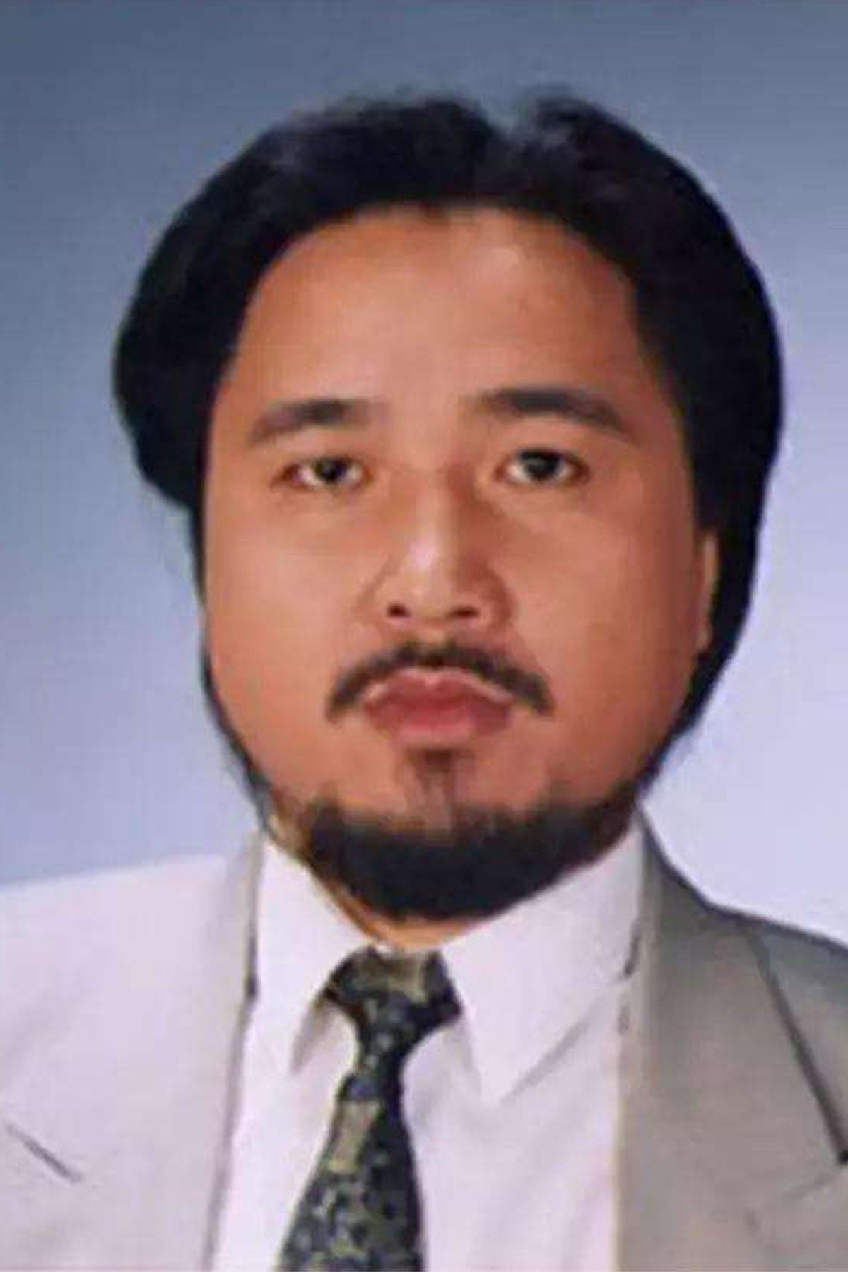 古明華 as Lui Kam-dong in K9 Cop