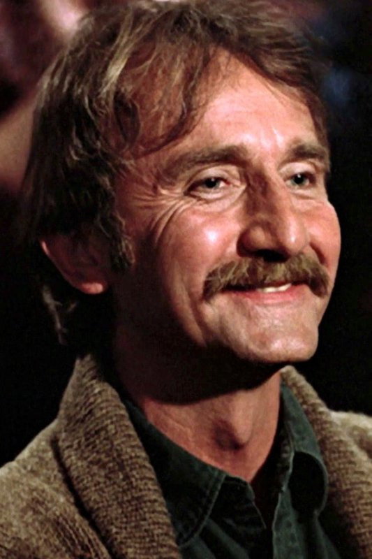 Timothy Scott as Pea Eye Parker in Return to Lonesome Dove