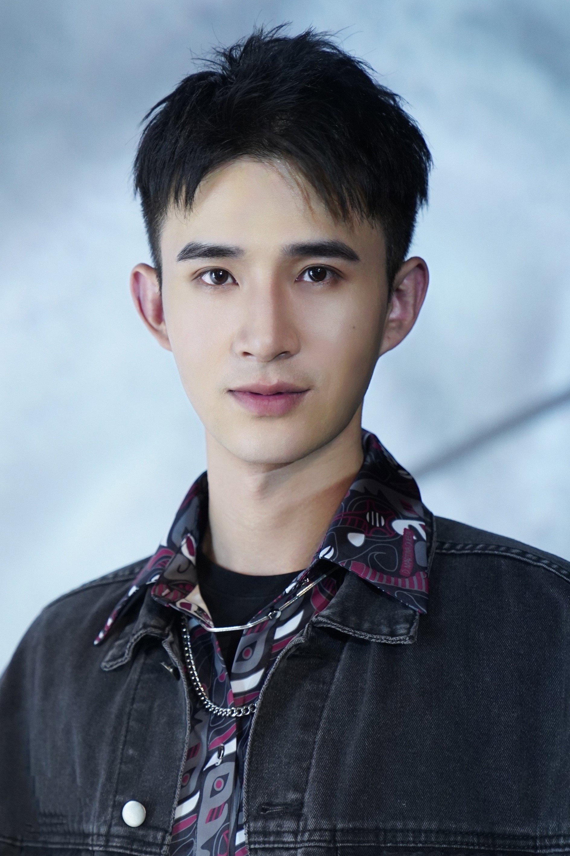 Guan Yunpeng as Jade Emperor in Destiny Lovers