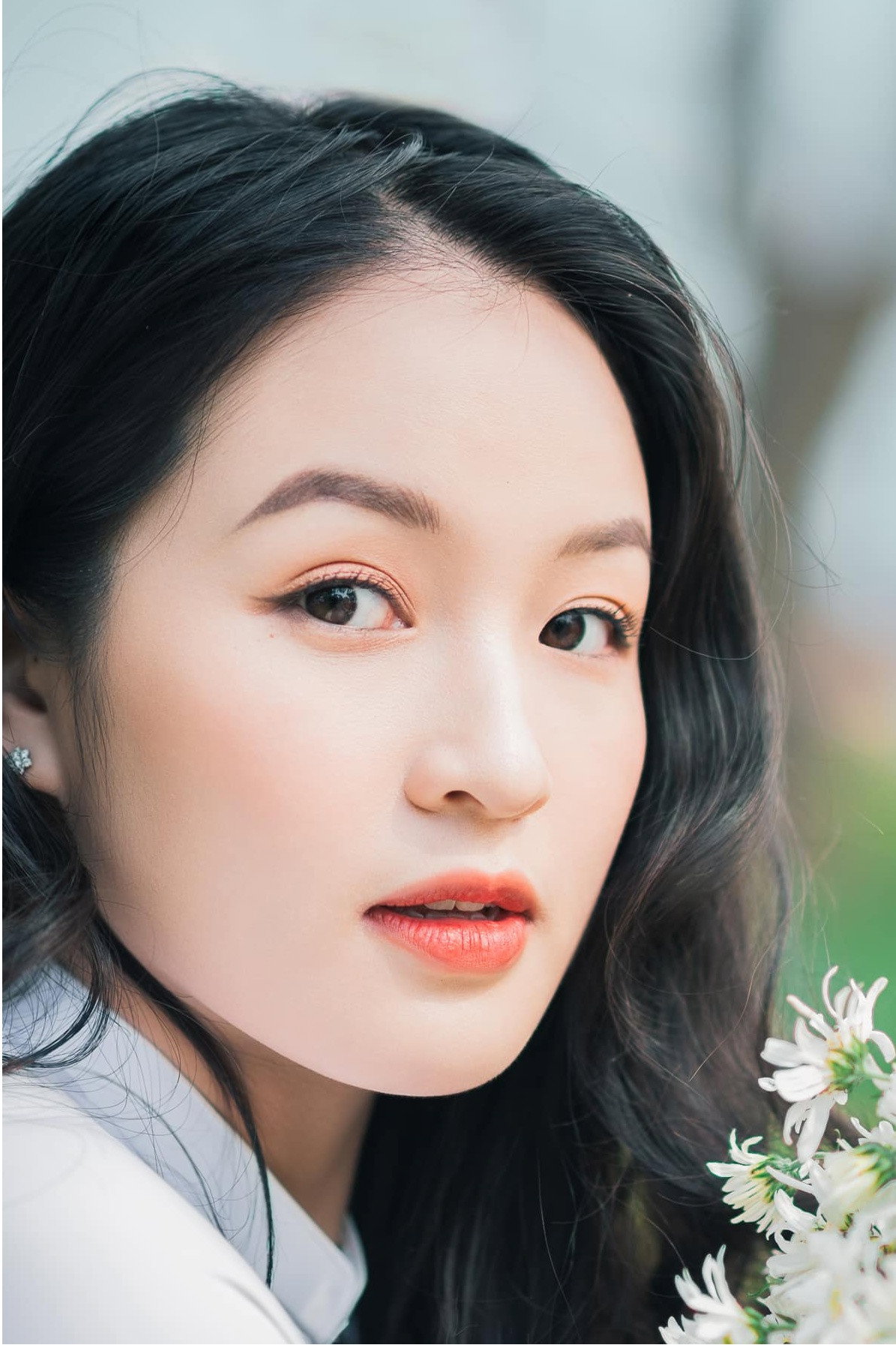 Thục Anh as Lan Chi in Nơi giấc mơ tìm về