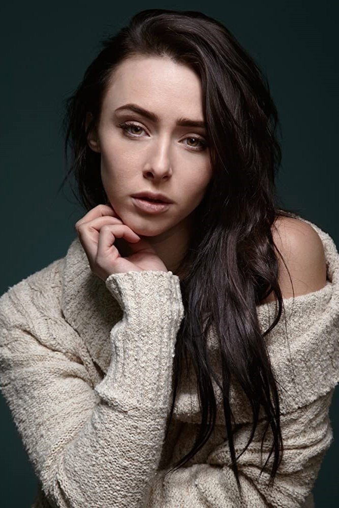 Lauren McKnight as Laura in The Outer Wild