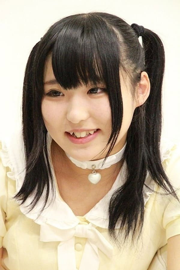 あず希 as Suzuko in The Adventure of Magical Michiko