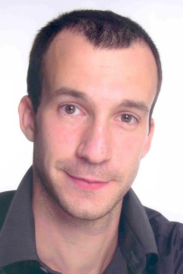 Cyprien Fouquet as Gilles in Cold Water