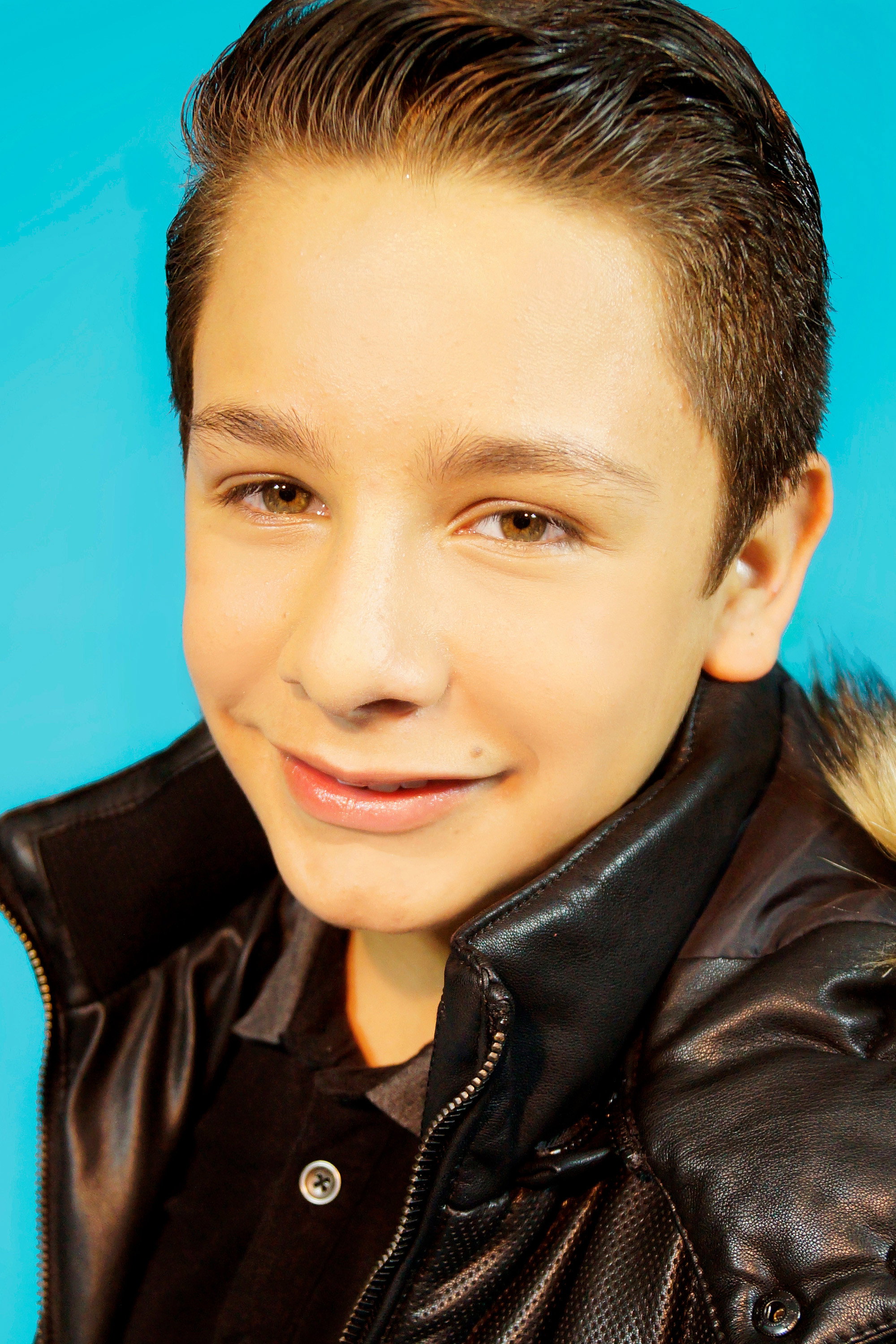 Adrián Escalona as Piolín in Murderous Children