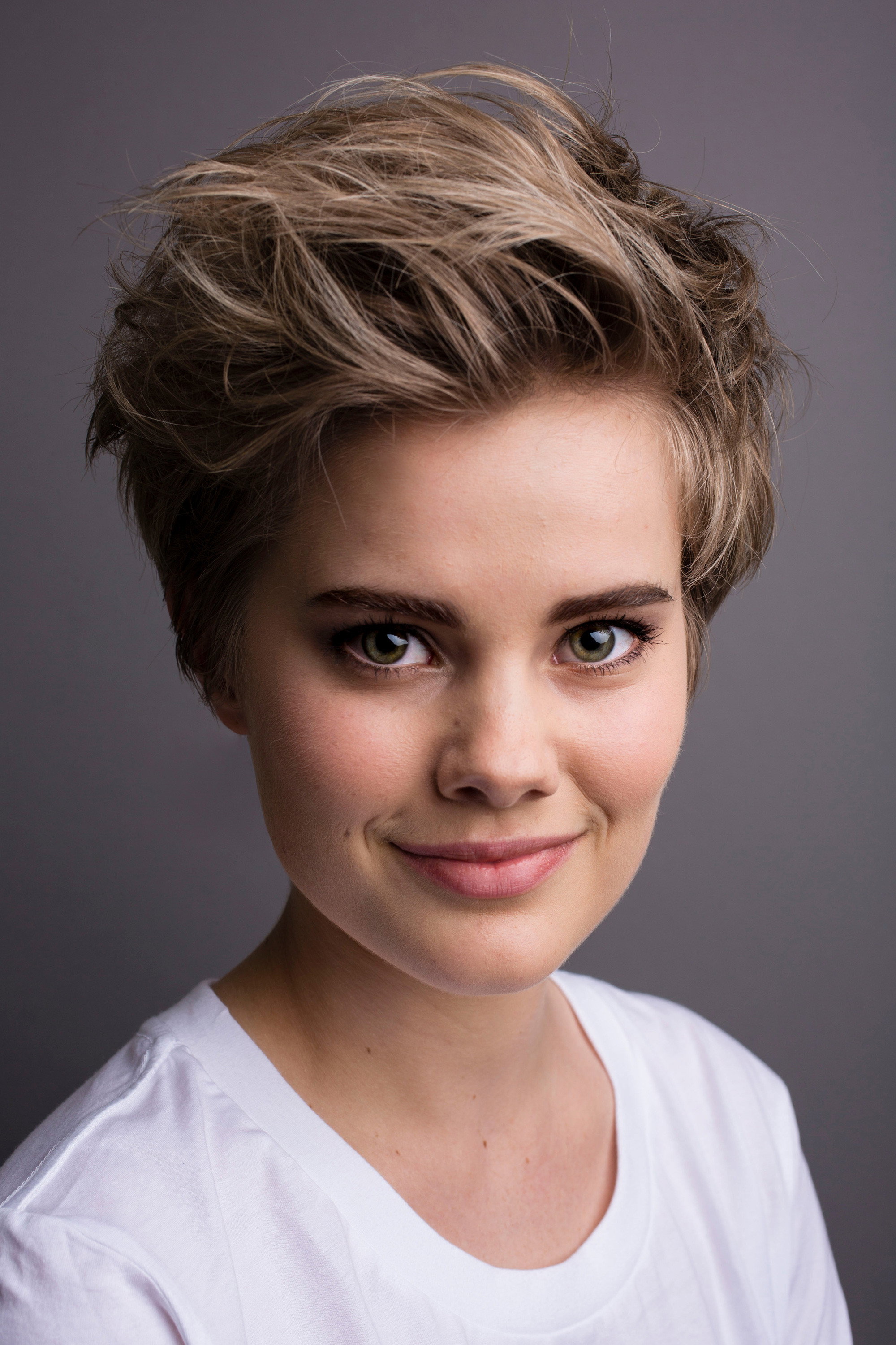 Elizabeth Cullen as Brit in The People vs Robodebt