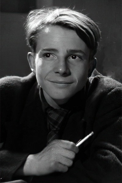 Serge Grave as Michel in The First Weapons