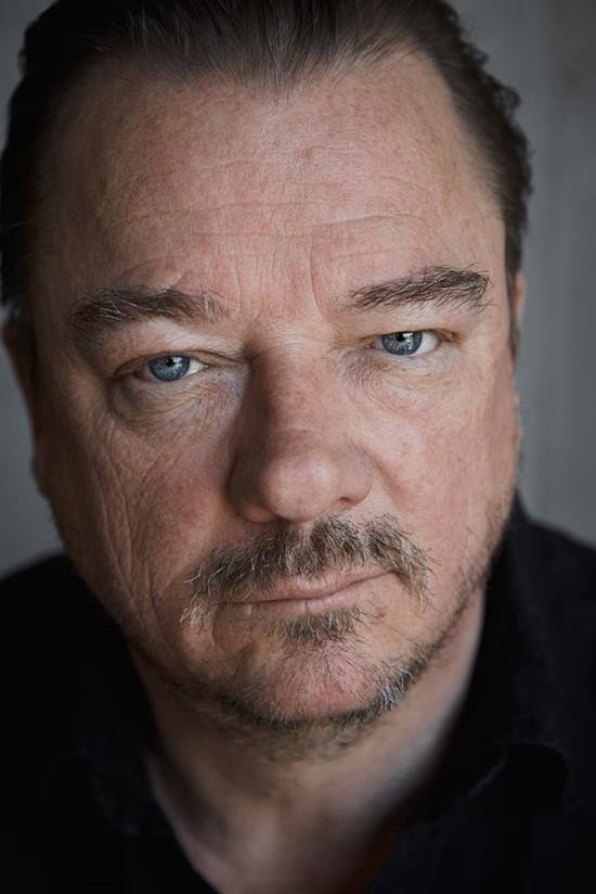 Peter Kurth as Herbert in A Heavy Heart