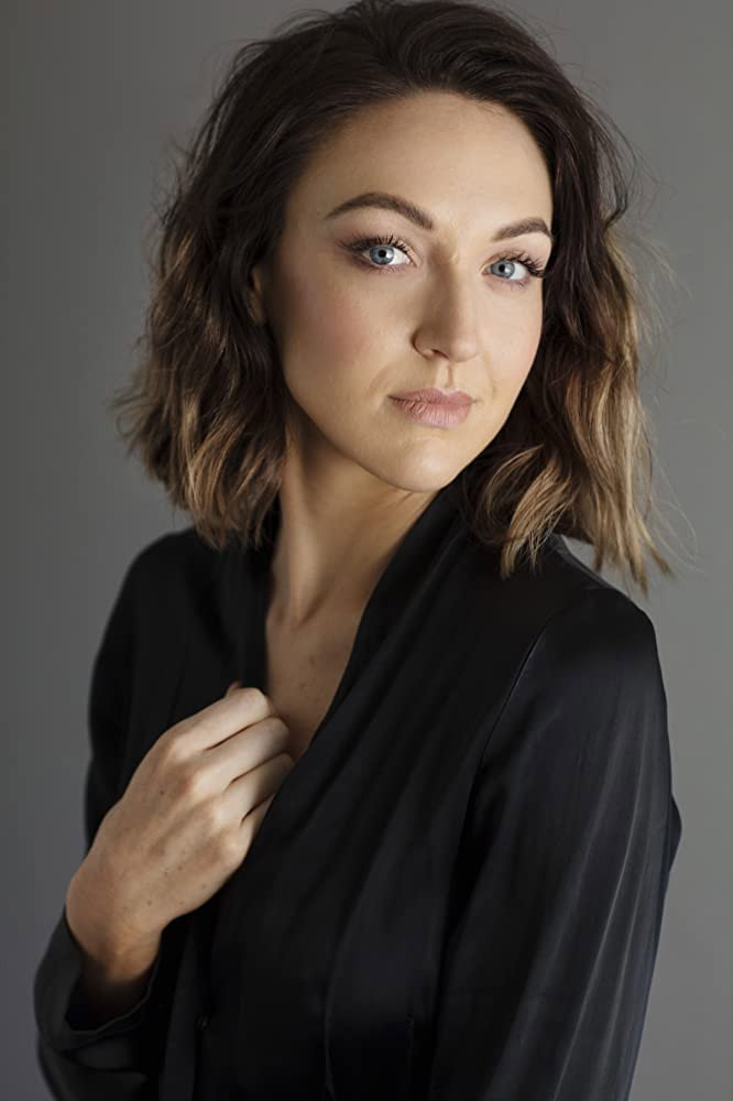 Holly Shervey as Alice in Auckward Love