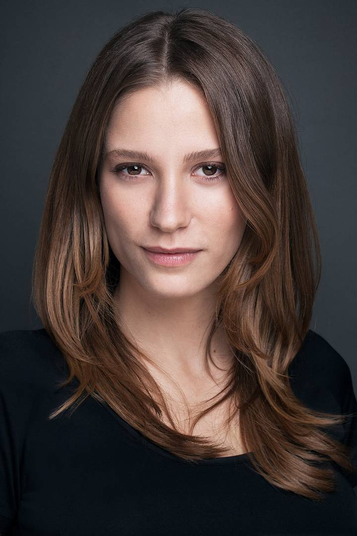 Serenay Sarıkaya as Şahsu Demir in Shahmaran