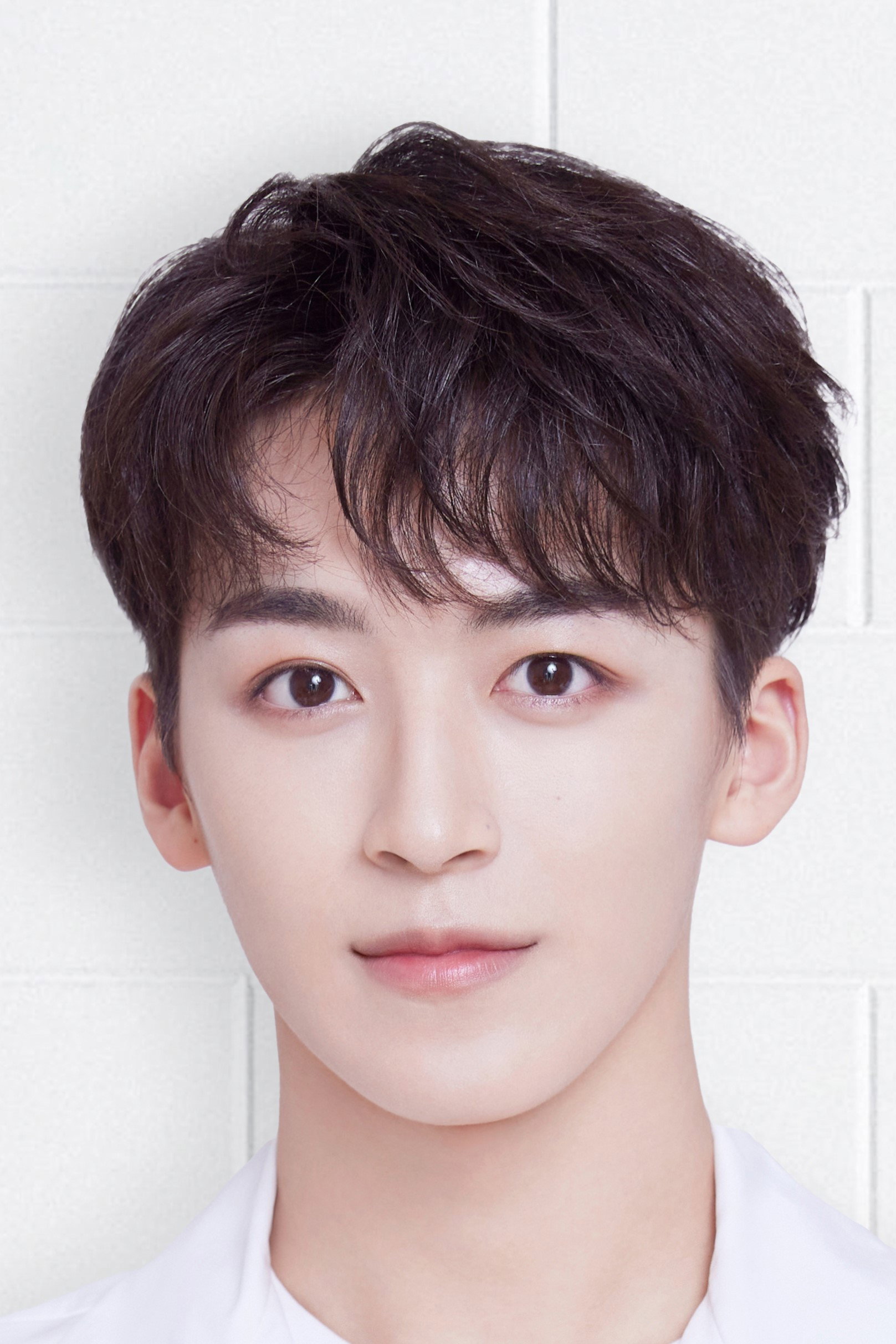 He Luoluo as Xiao Yan in Battle Through the Heaven