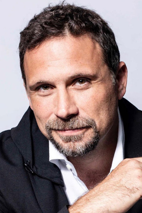 Jeremy Sisto as Roberto in Grand Canyon