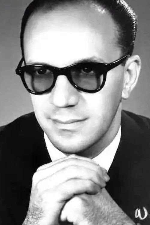 Néstor Gaffet as Material de archivo in A Movie Man