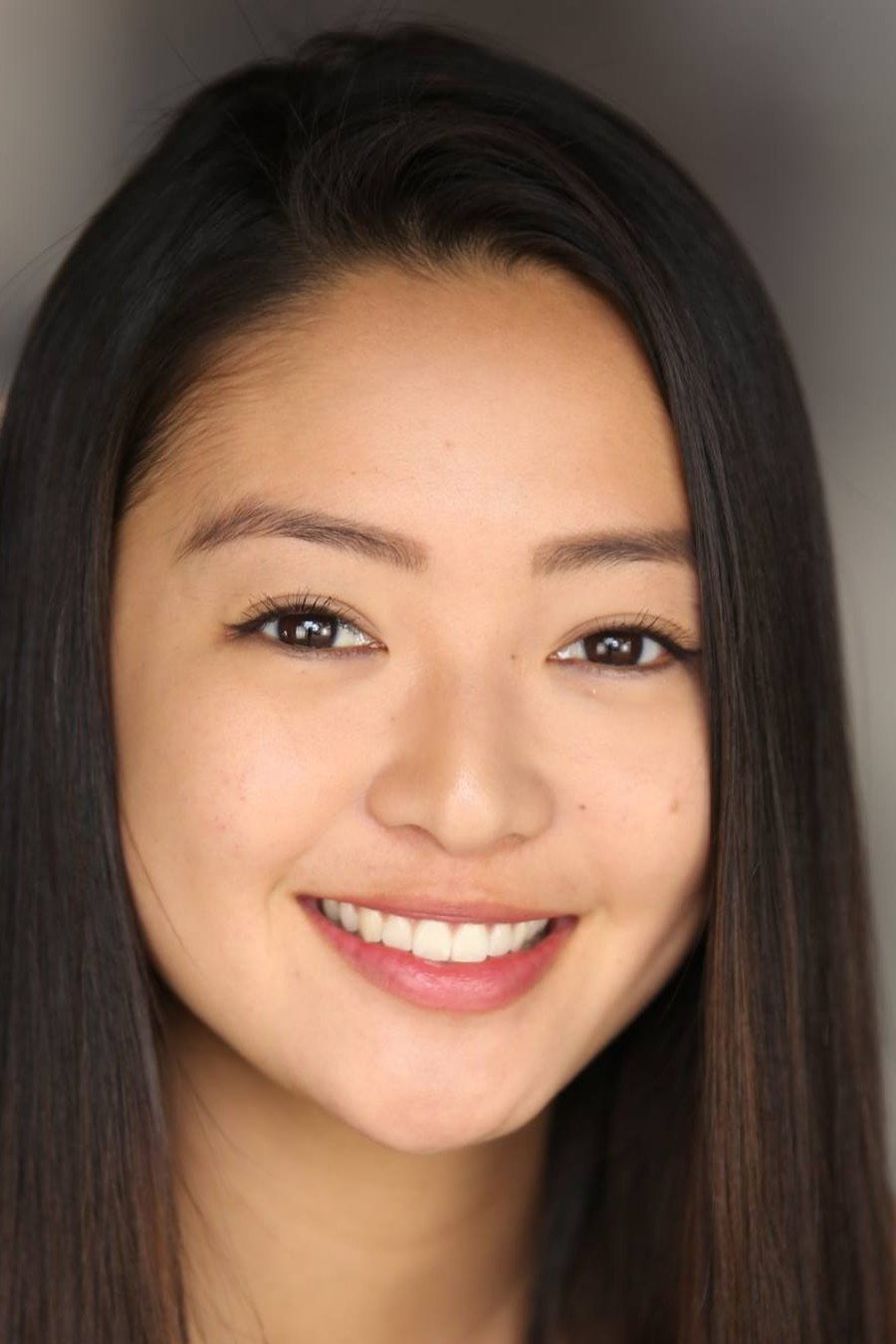 Chelsea Zhang as Sawyer in Relish
