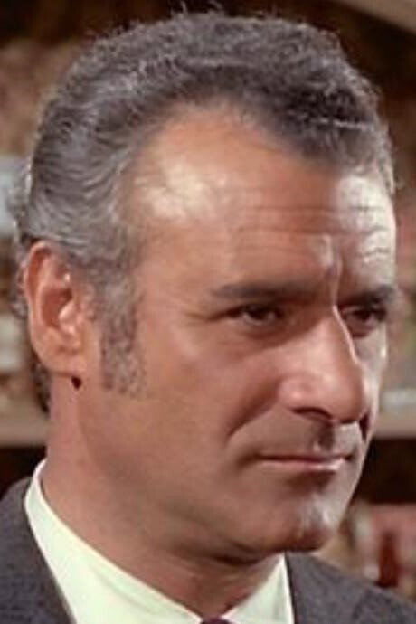 Adriano Micantoni as Fred Jefferson in Left Handed Johnny West
