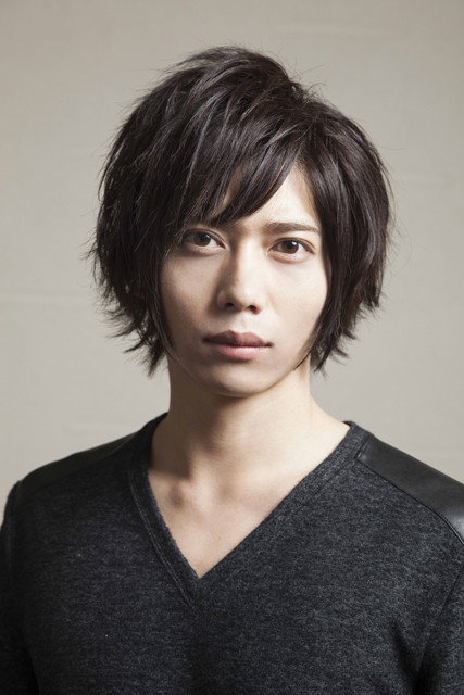染谷俊之 as Miura Itsuki in Love Unseen Beneath the Clear Night Sky