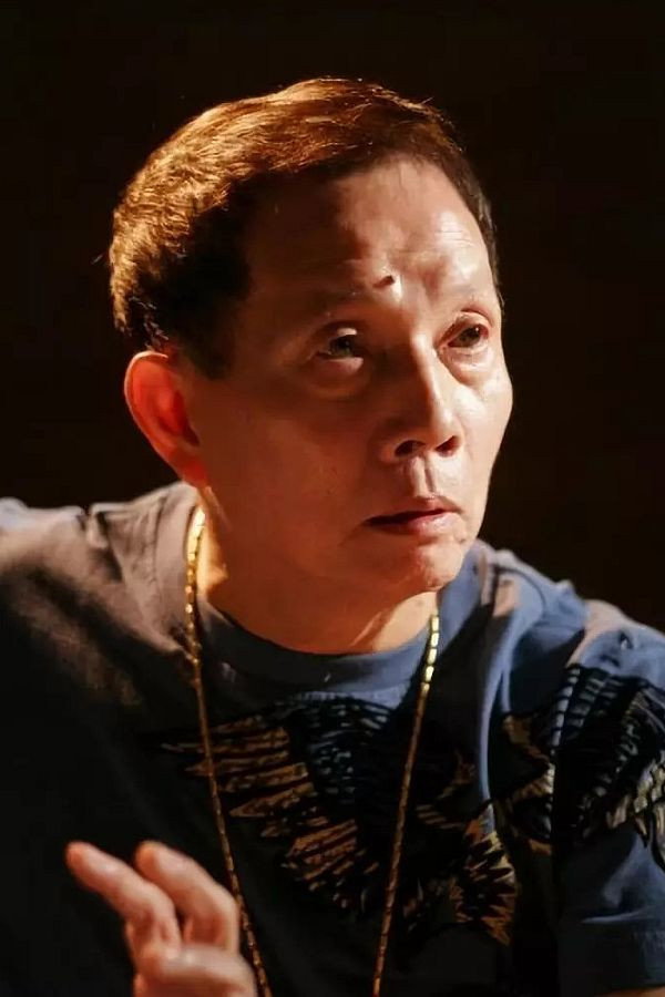 劉家良 as Fu Wen-Chi in The Legend of Drunken Master