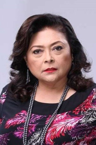 Marissa Delgado as Kapitana in Hiram na Mukha
