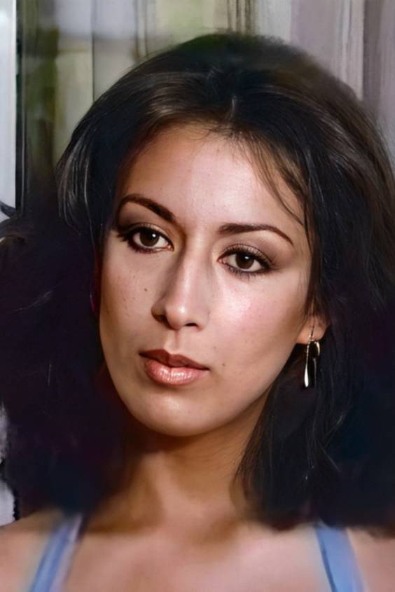 Annamaria Clementi as The Boxer's Wife in Night Nurse