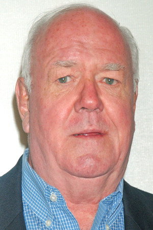 Thomas Quinn as Desk Sergeant Martin in Bakers' Dozen