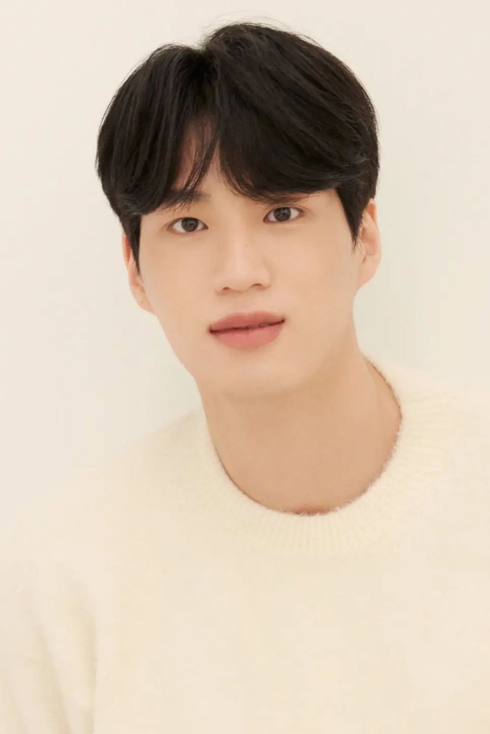 전준호 as Joo Rex in Branding in Seongsu