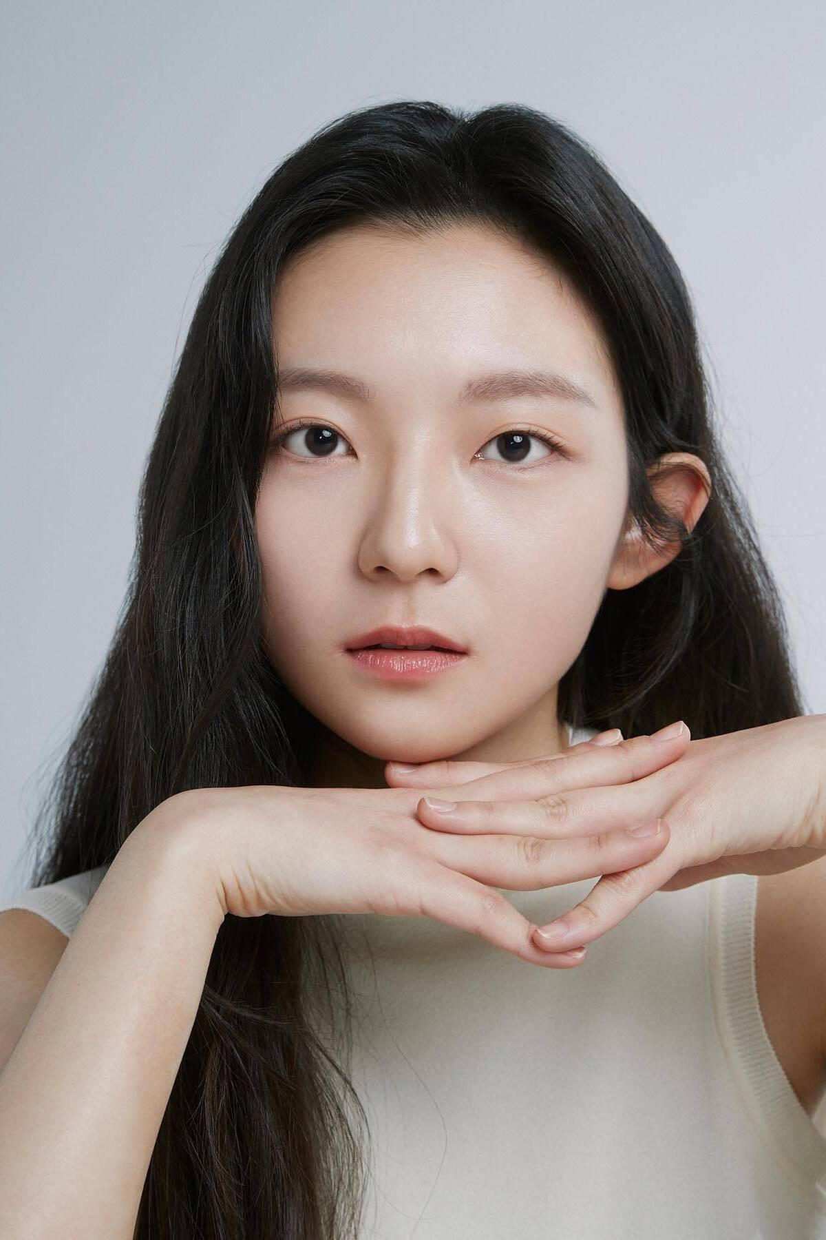 Jang Sung-yoon as Mi-ri in Ms. Apocalypse