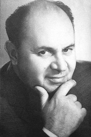 Виктор Чекмарёв as Heinrich Osipovich Bush, friend of Yushkov in Man in the Passage Yard