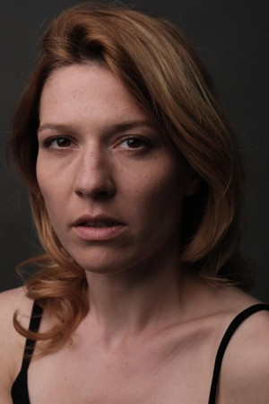 Oksana Cherkashyna as Anna in Będziemy mieszkać razem