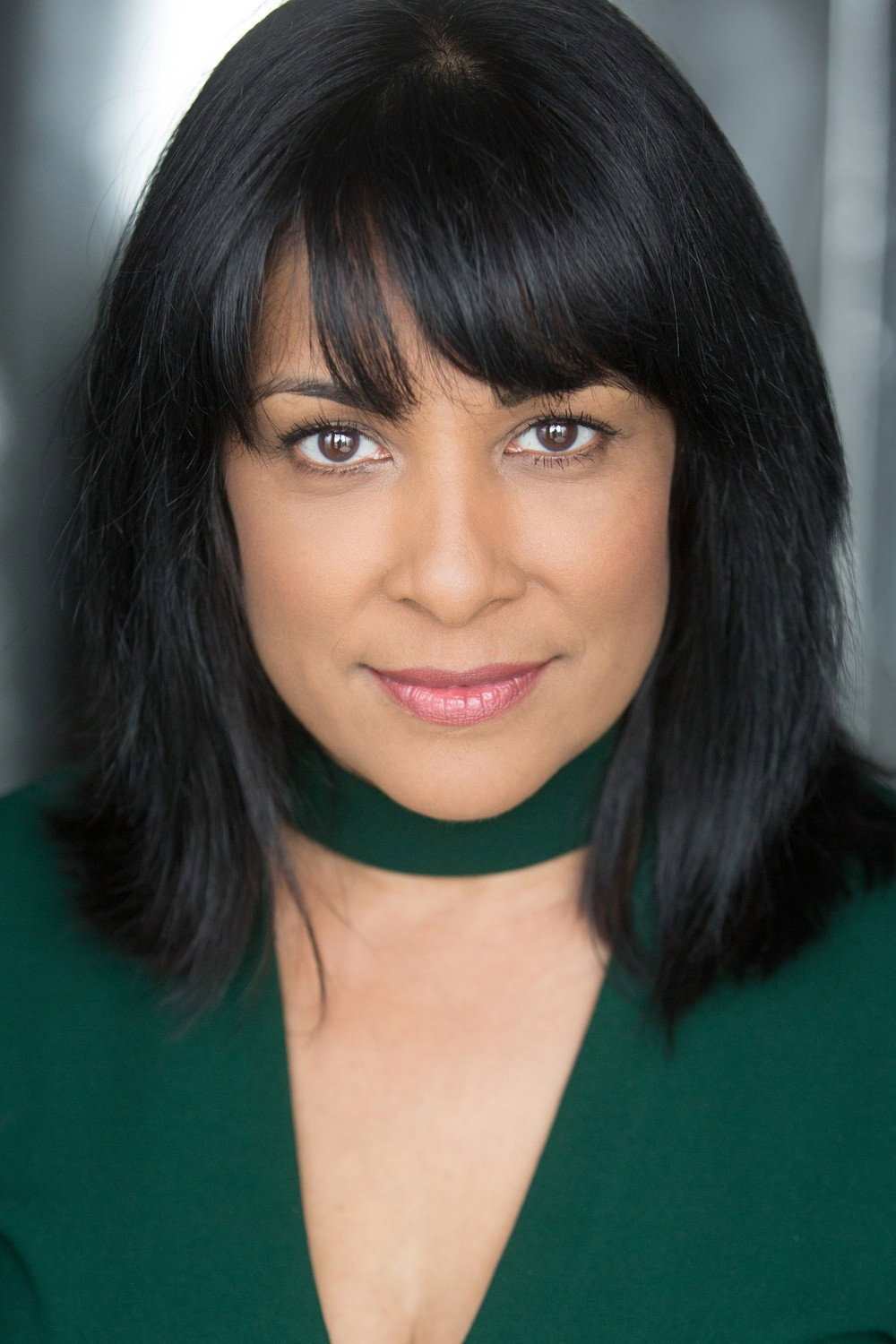 Kim Vithana as Ginder in Bhaji on the Beach