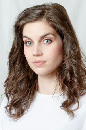 Szász Júlia as Rokoczay Anna in Bátrak földje