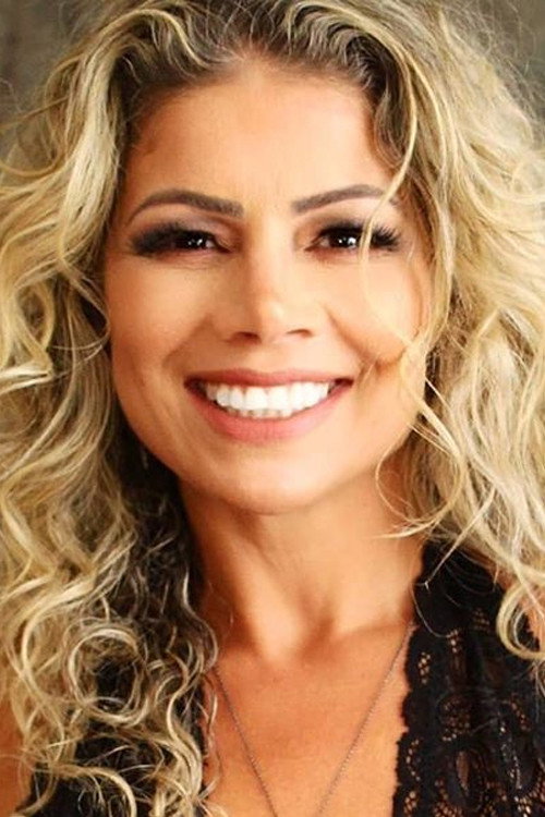 Cátia Paganote as Self in Pra Sempre Paquitas